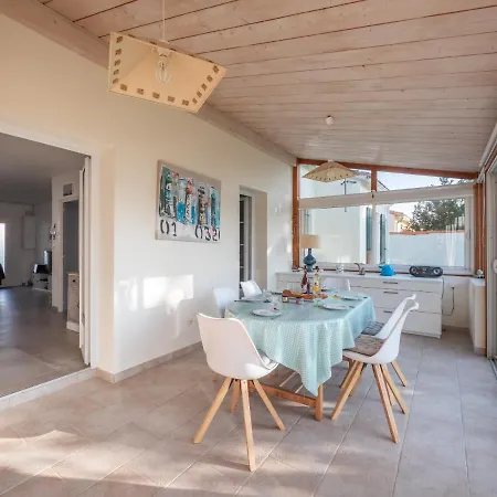 Maison Familiale Pour 6, St Clement Des Baleines 圣克莱门特德巴